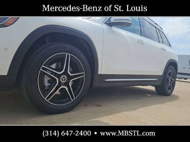 New 2026 Mercedes-Benz GLB 250 4MATIC image 5