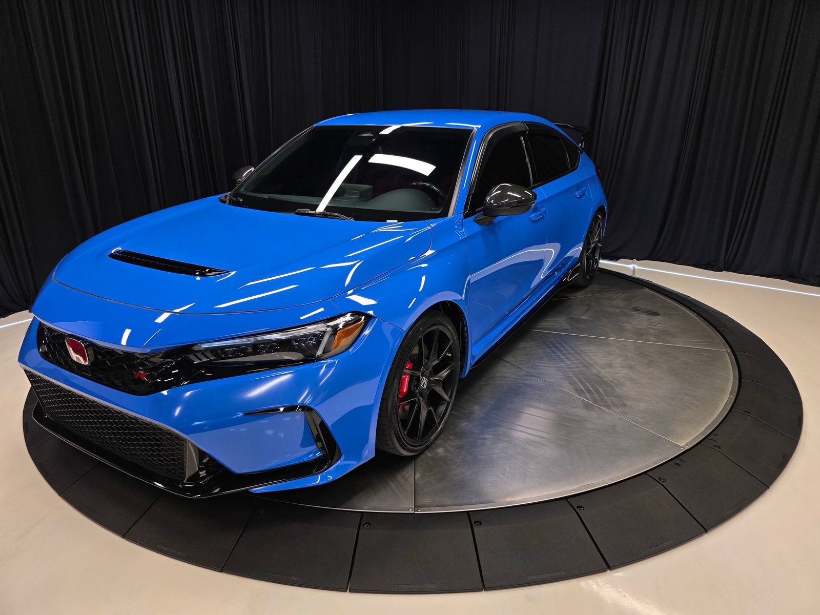 Used 2023 Honda Civic Type R image 9