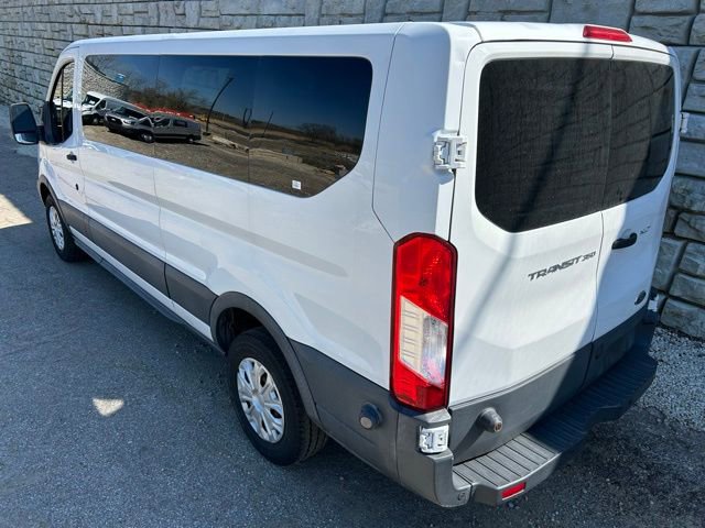 Used 2016 Ford Transit 350 XLT image 4