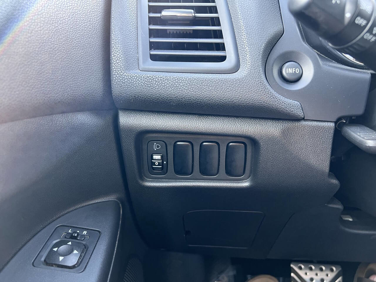 Used 2018 Mitsubishi Outlander Sport LE image 14