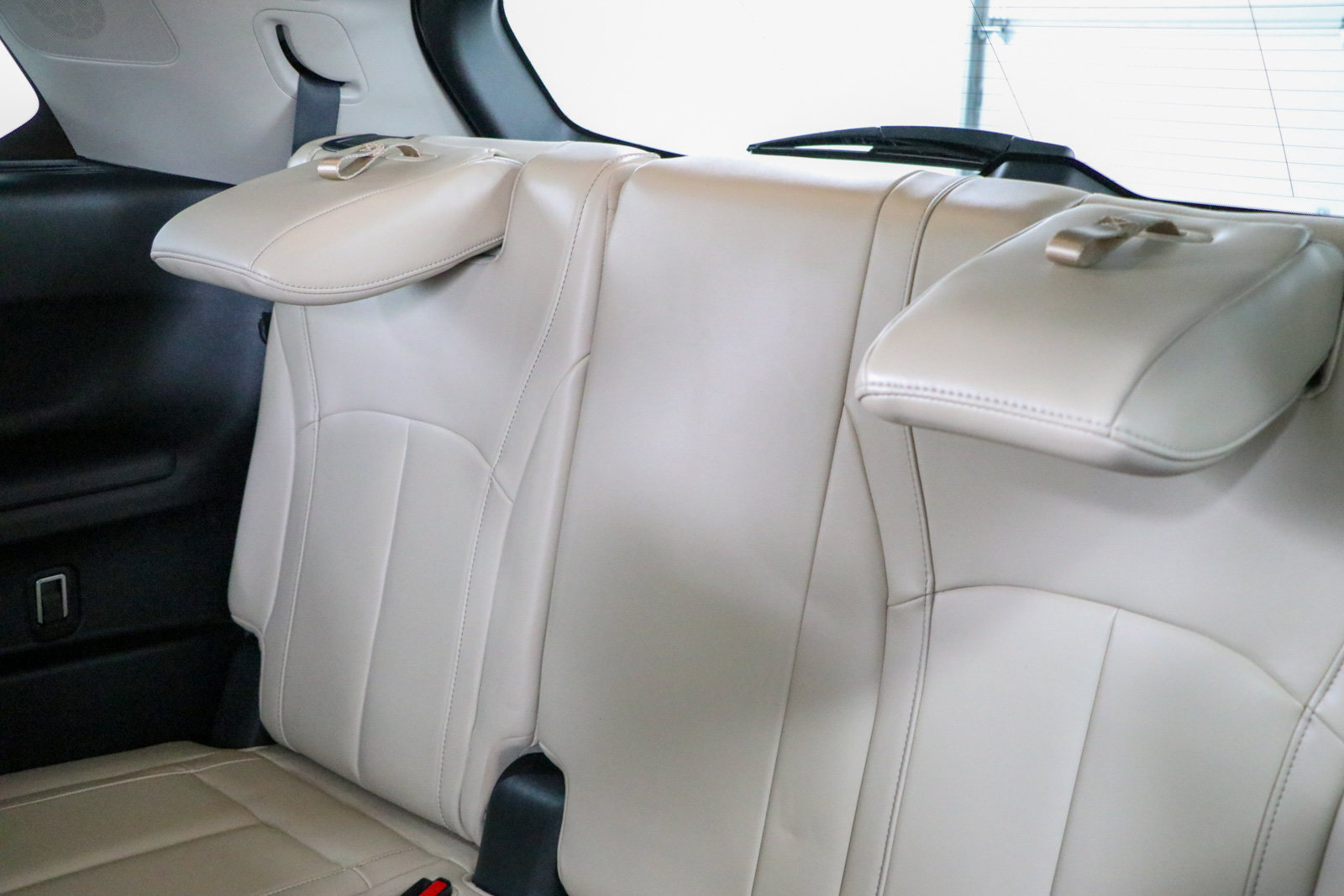 Used 2025 INFINITI QX60 Luxe w/ Cargo Package FWD image 27