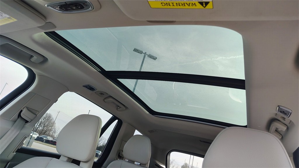 Used 2022 Volvo XC90 T5 Momentum w/ Climate Package image 26