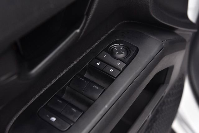 Used 2025 Toyota Tacoma SR AWD/4WD image 8