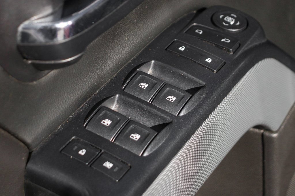 Used 2018 Chevrolet Silverado 1500 LT w/ Texas Edition AWD/4WD image 16