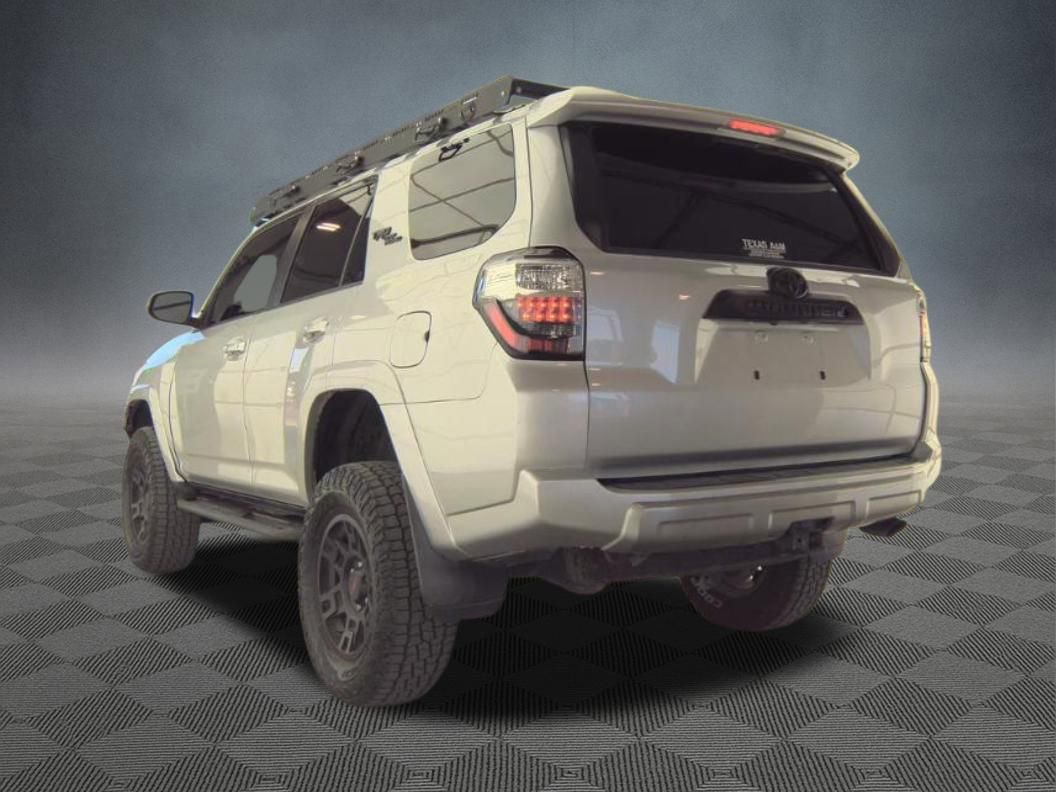Used 2019 Toyota 4Runner TRD Off-Road Premium AWD/4WD image 7