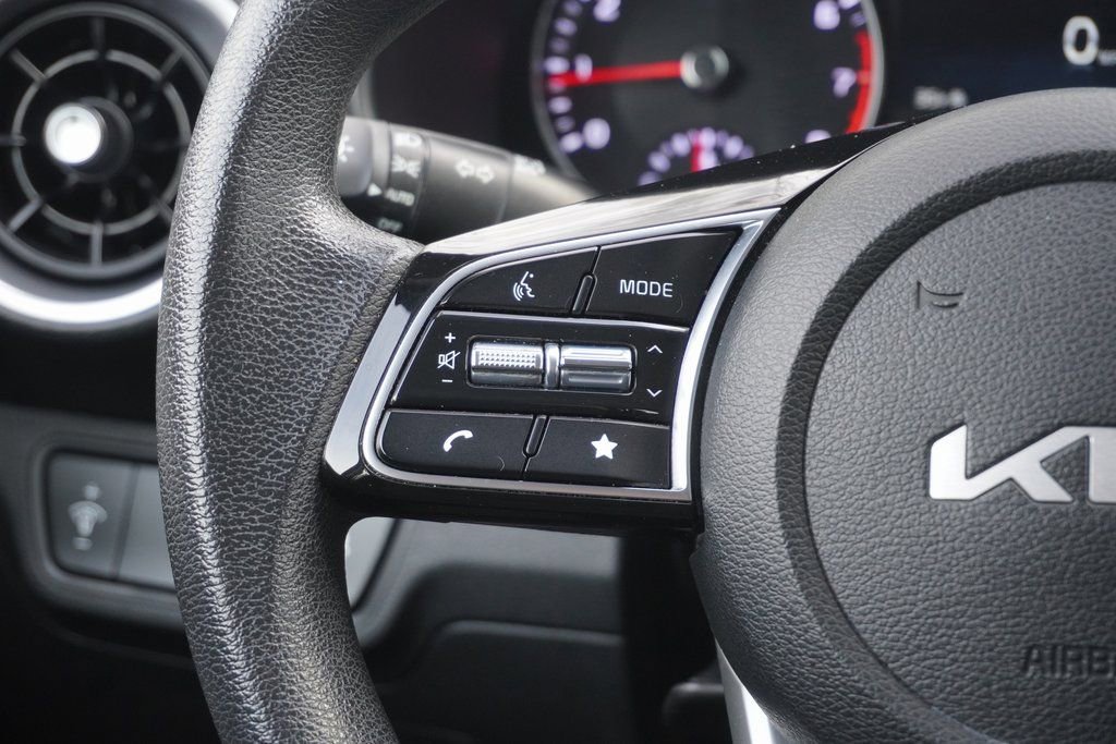 Used 2023 Kia Forte LXS image 14