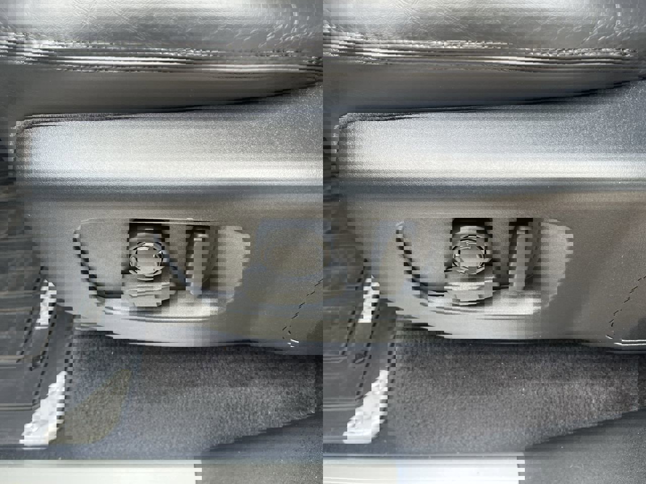 Used 2020 Land Rover Range Rover Sport HSE AWD/4WD image 15