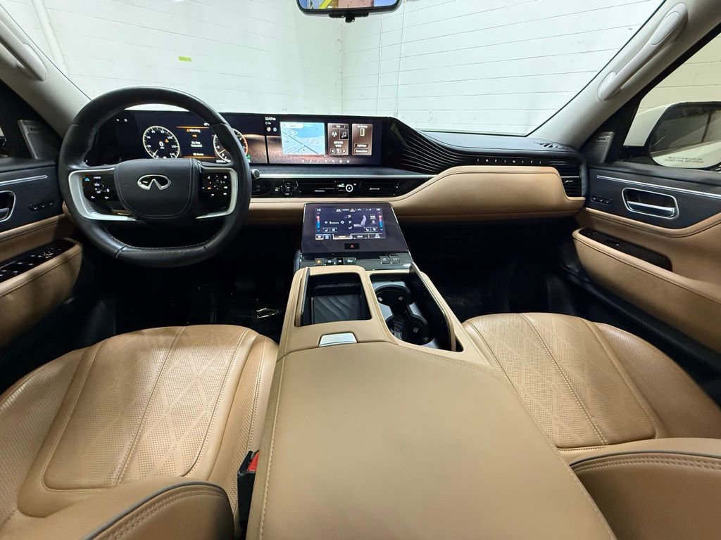 Used 2025 INFINITI QX80 Sensory image 42
