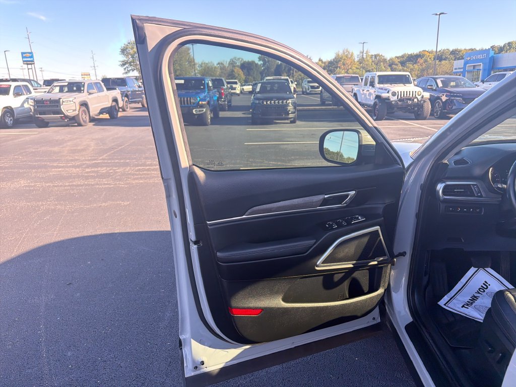 Used 2022 Kia Telluride EX w/ EX Premium Package AWD/4WD image 11
