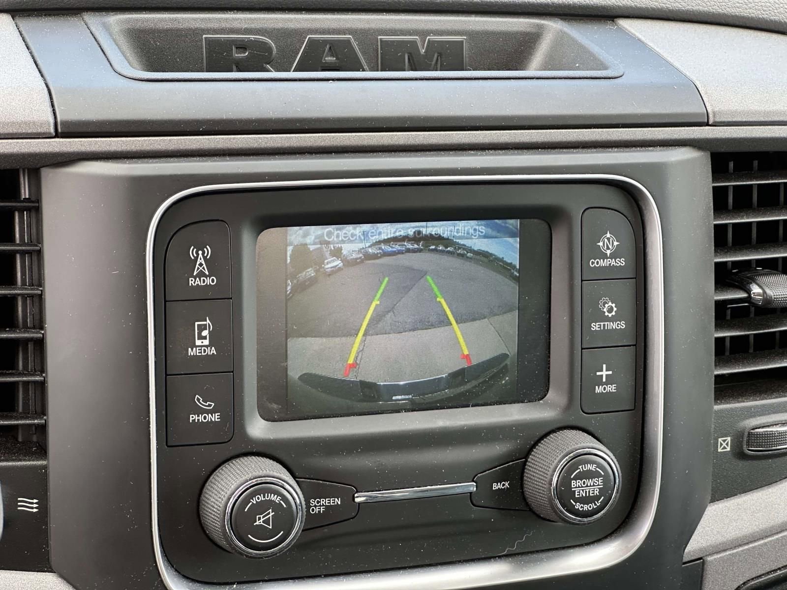 Used 2015 RAM 2500 Tradesman w/ Chrome Appearance Group AWD/4WD image 20