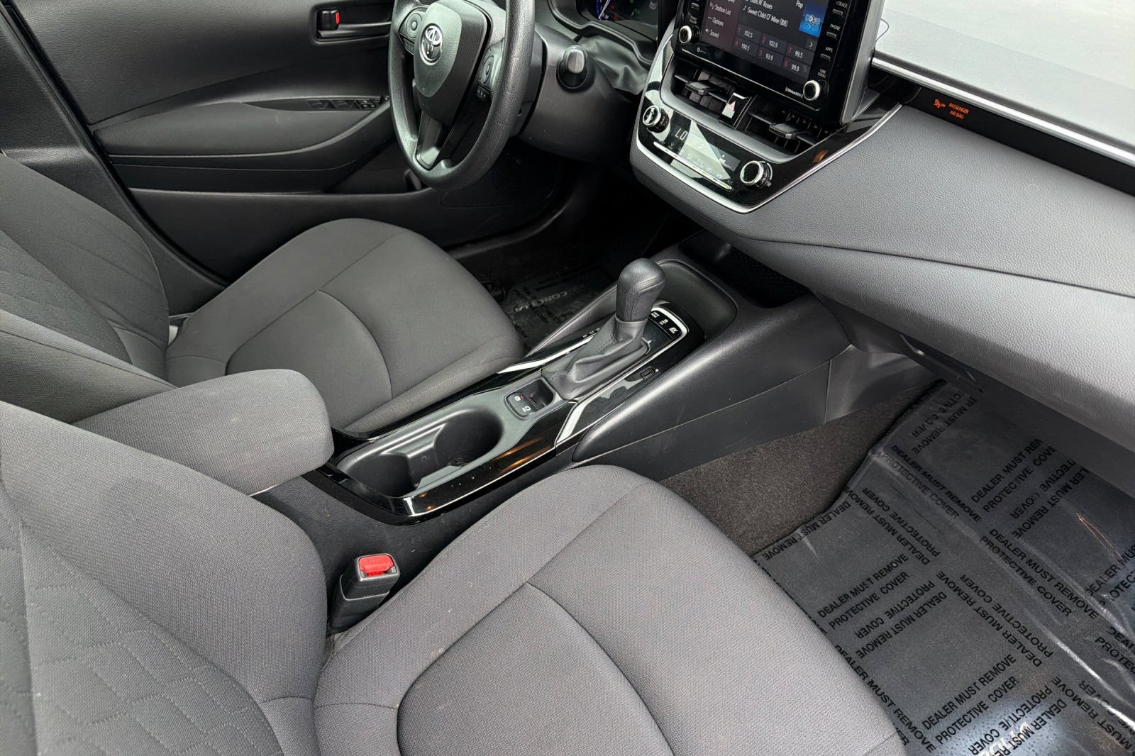 Used 2022 Toyota Corolla LE w/ Carpet Mat Package (TMS) FWD image 17