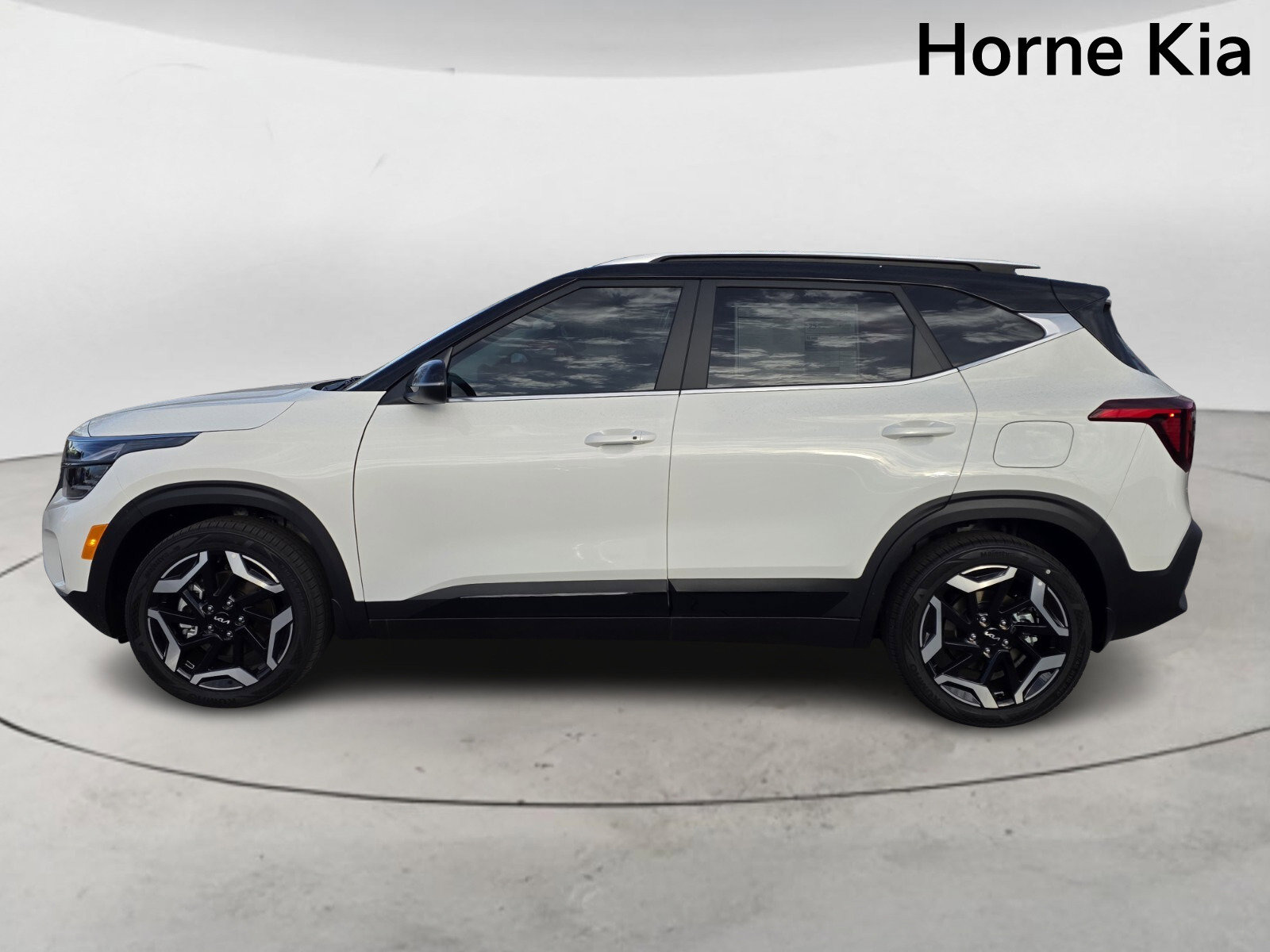 New 2026 Kia Seltos SX image 6