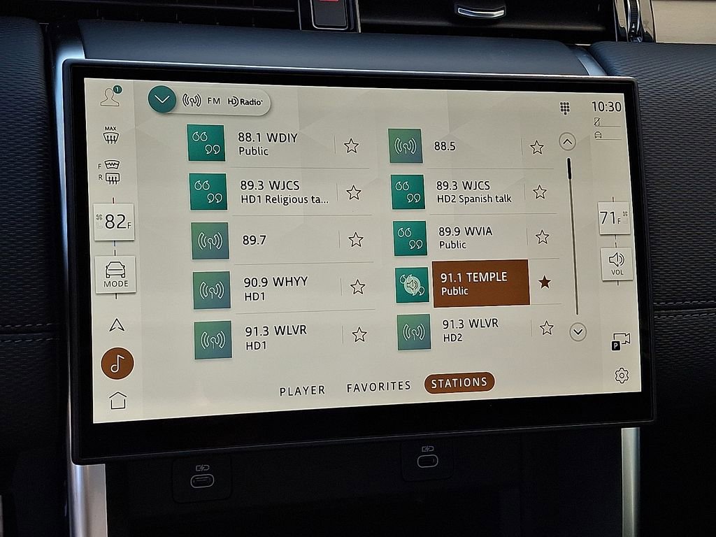 New 2025 Land Rover Discovery Sport Dynamic SE image 14