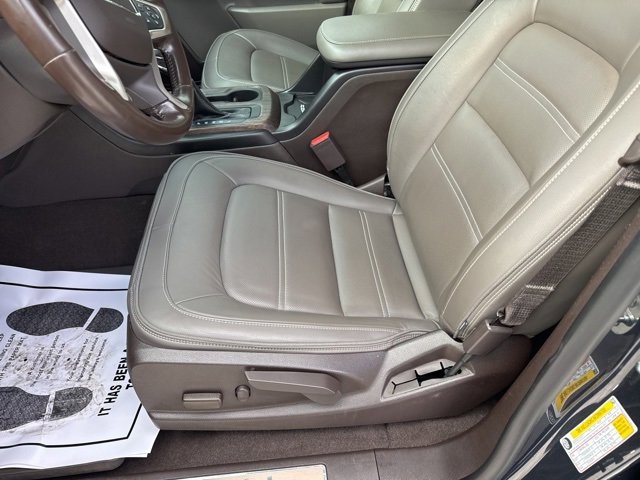 Used 2022 GMC Canyon Denali image 17