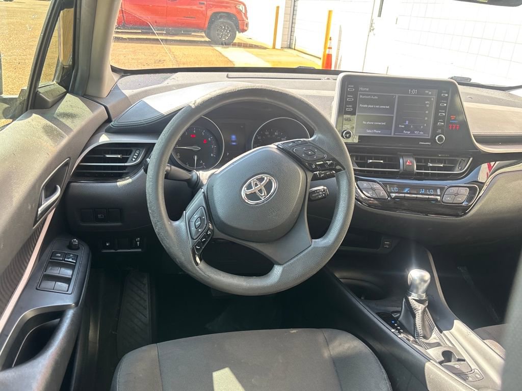 Used 2020 Toyota C-HR LE image 2