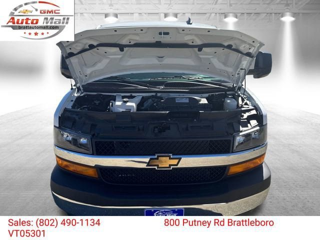 New 2026 Chevrolet Express 3500 w/ Power Convenience Package RWD image 18