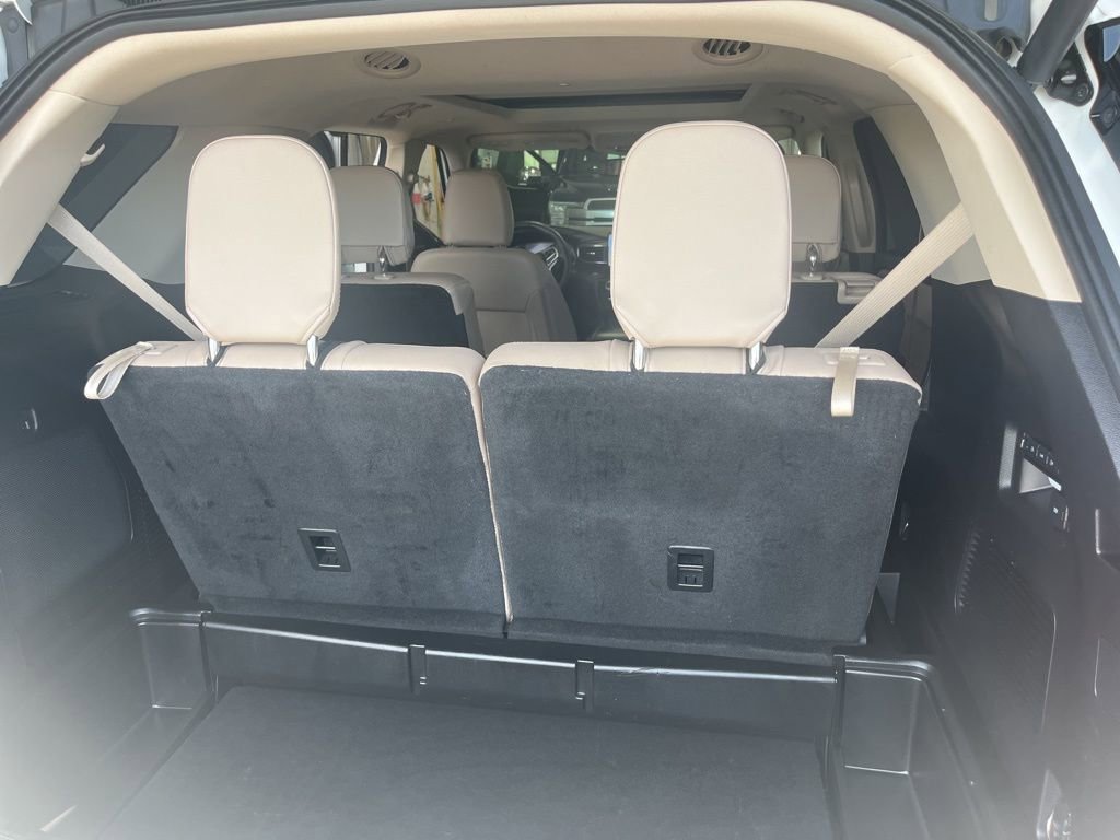 Used 2021 Ford Explorer Limited w/ Hybrid Equipment Group 310A image 12