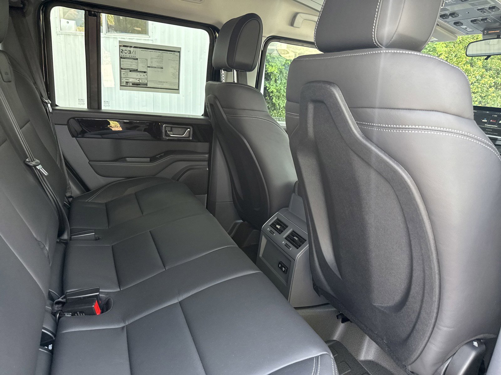 Used 2025 INEOS Grenadier Fieldmaster Edition image 31