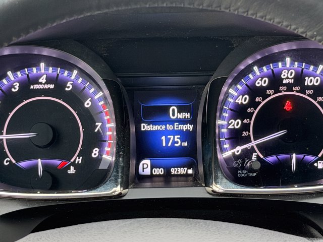 Used 2014 Toyota Avalon Limited FWD image 29