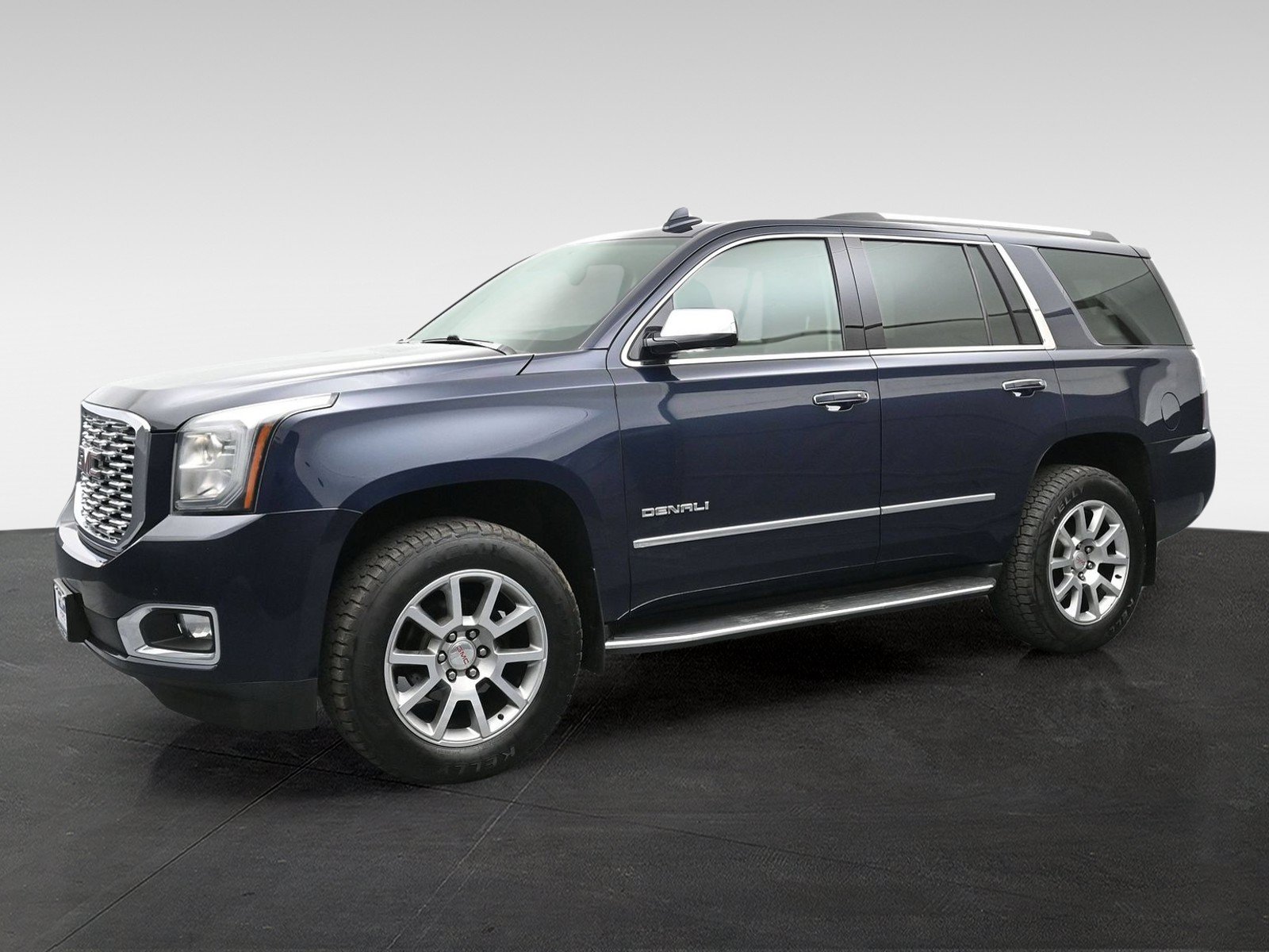 Used 2020 GMC Yukon Denali w/ Open Road Package AWD/4WD image 8