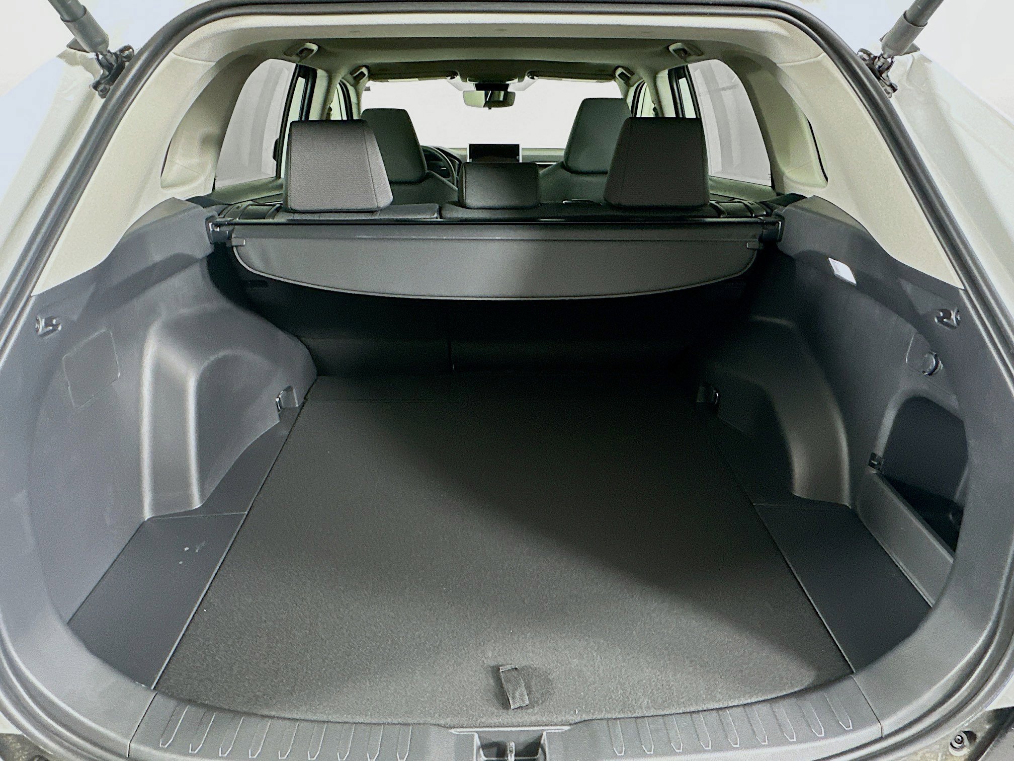 Used 2025 Toyota RAV4 XLE w/ Convenience Package FWD image 30