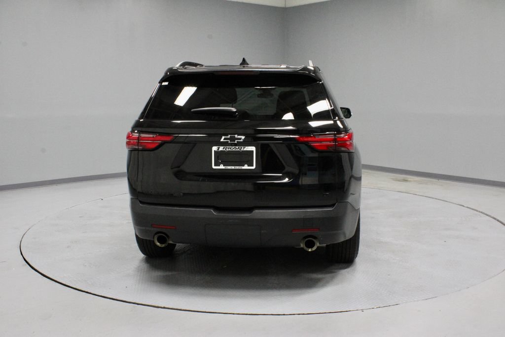 Used 2023 Chevrolet Traverse LT w/ Midnight/Sport Edition AWD/4WD image 10