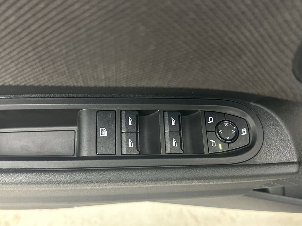 Certified 2025 MINI Cooper S image 14