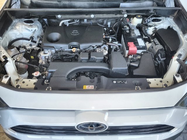 Used 2022 Toyota RAV4 LE AWD/4WD image 25