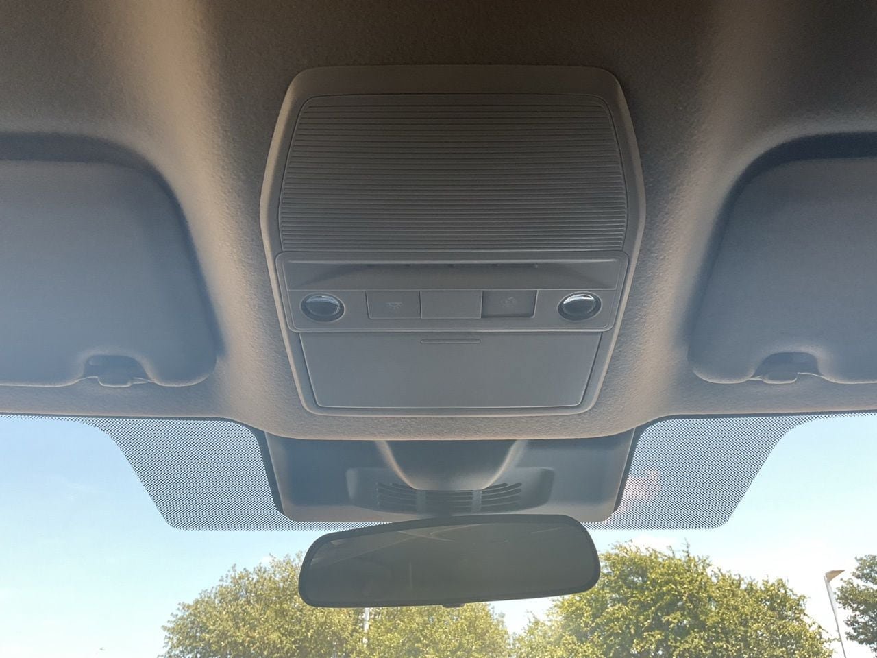 New 2027 Nissan Sentra SR w/ SR All Weather Package FWD image 15