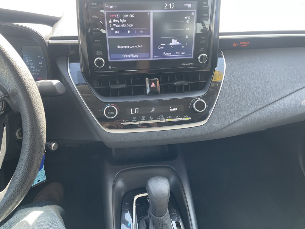 Used 2022 Toyota Corolla LE FWD image 18