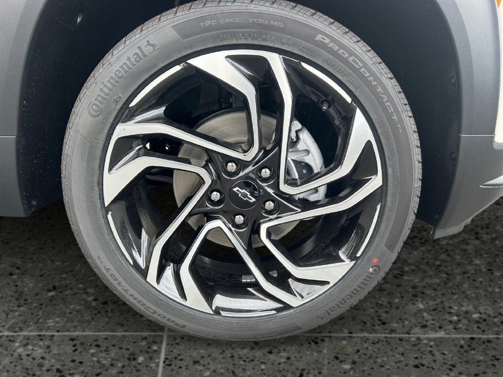 Used 2026 Chevrolet TrailBlazer RS w/ Convenience Package AWD/4WD image 9