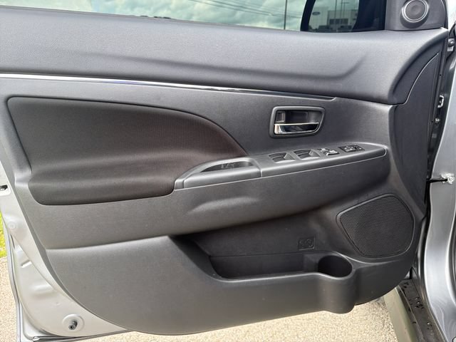 Used 2025 Mitsubishi Outlander Sport AWD image 9