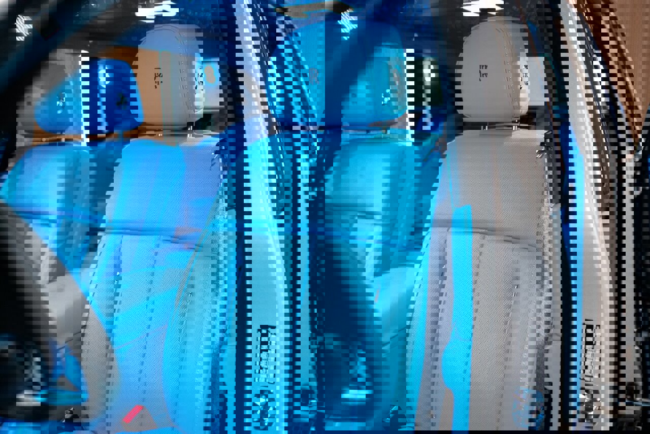 Used 2025 Rolls-Royce Phantom Sedan image 34