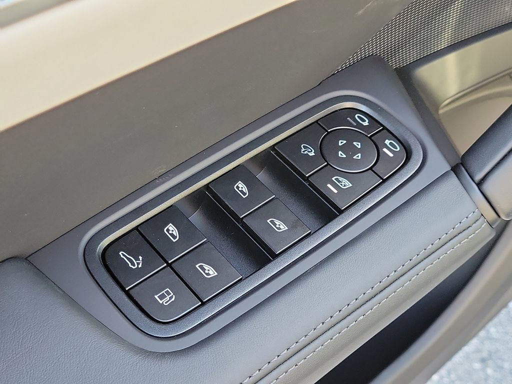 New 2026 Porsche Cayenne E-Hybrid AWD/4WD image 26