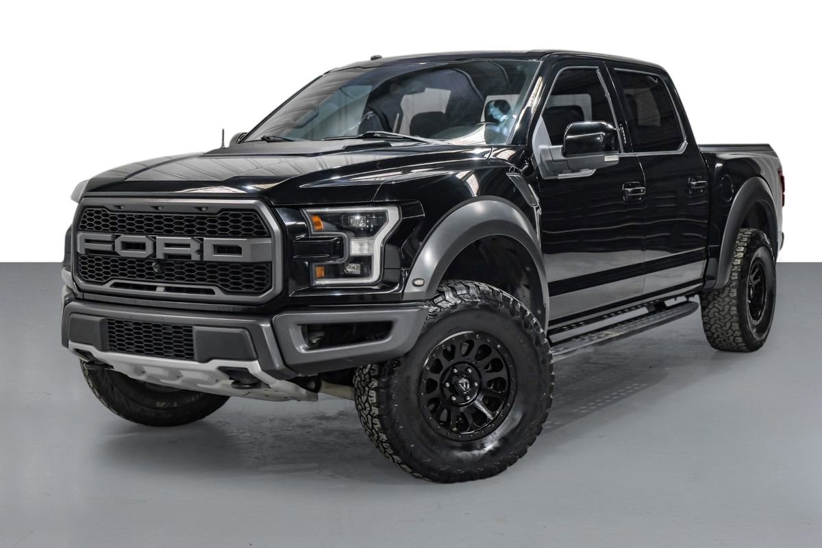 Used 2018 Ford F150 Raptor w/ Equipment Group 802A Luxury image 4