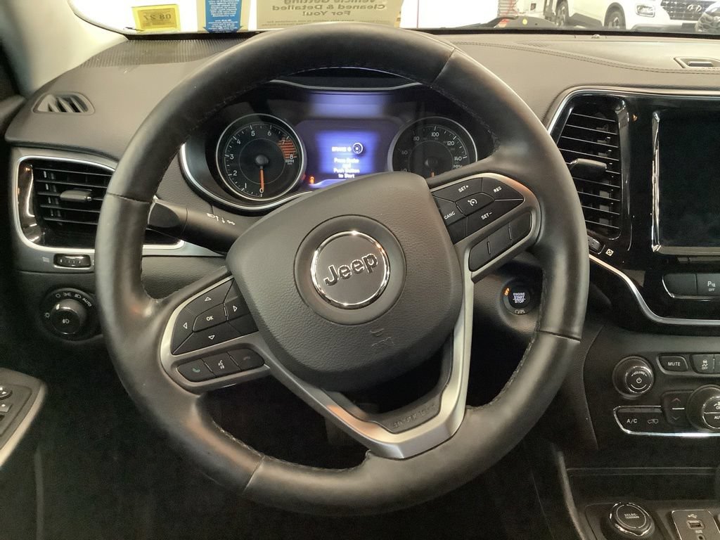 Used 2019 Jeep Cherokee Limited AWD/4WD image 8
