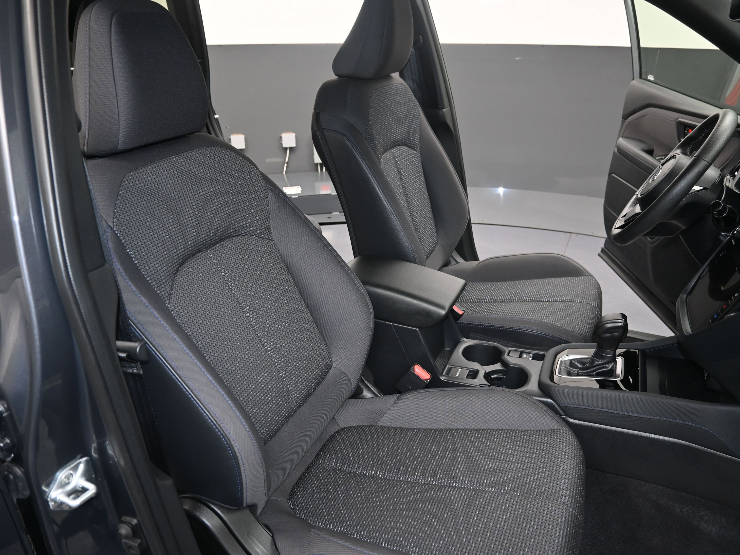 Used 2025 Subaru Forester Premium image 18