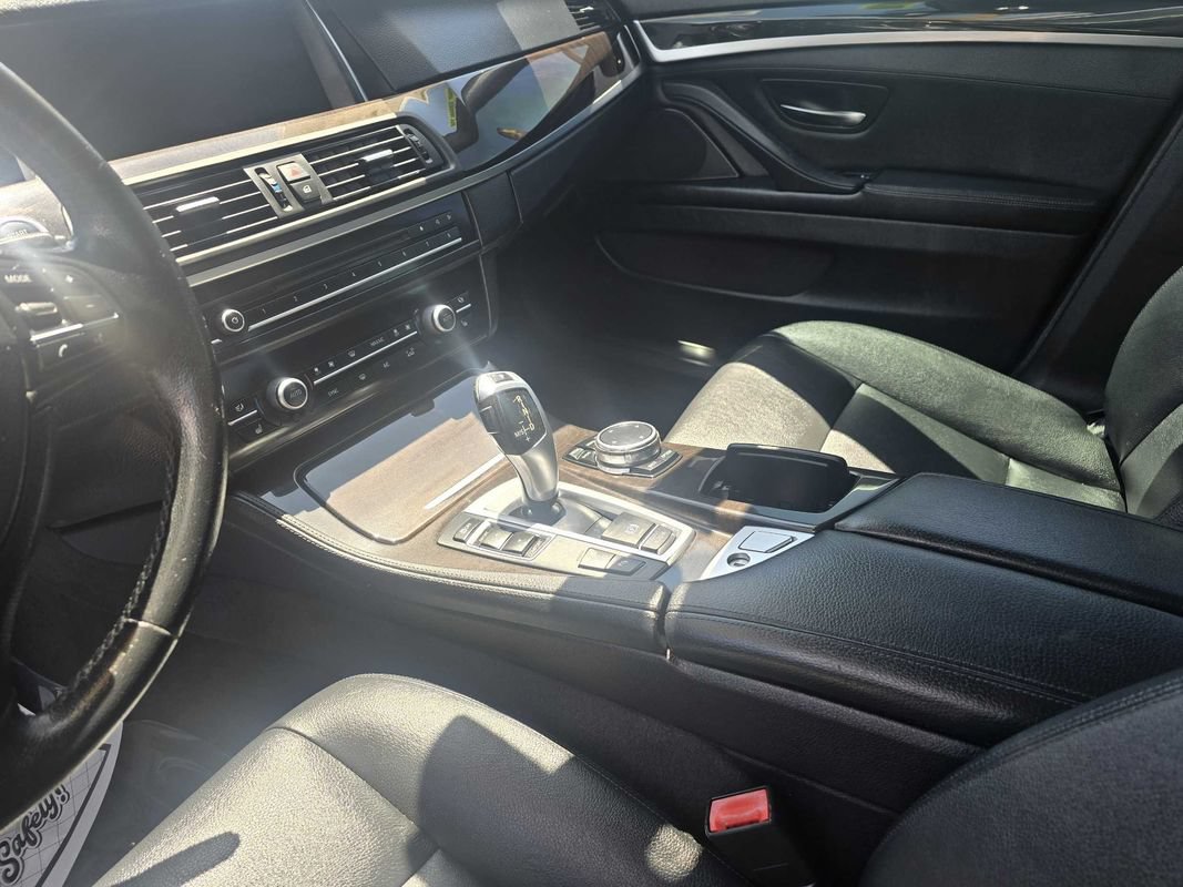 Used 2014 BMW 528i xDrive Sedan AWD/4WD image 28