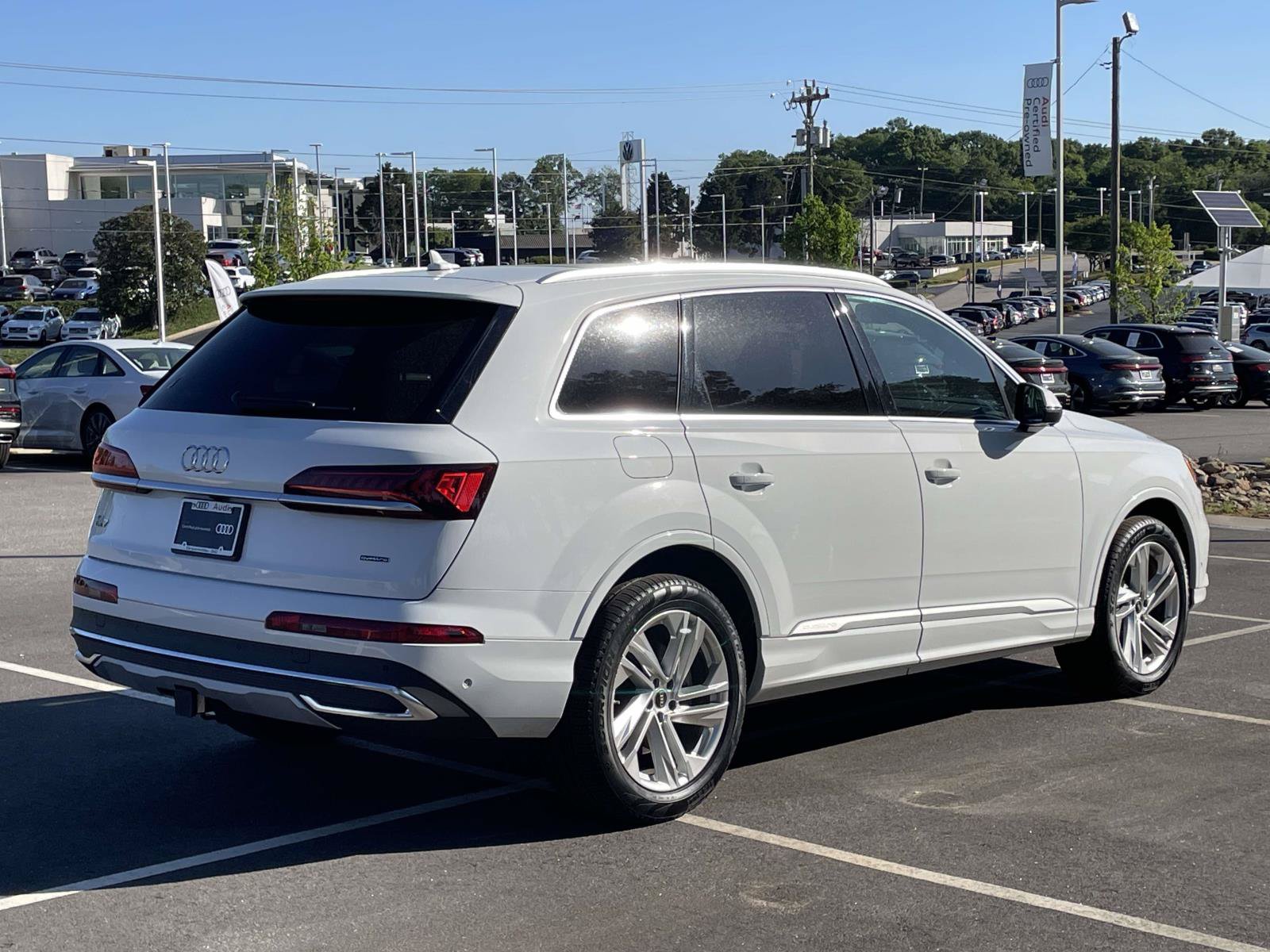 Certified 2023 Audi Q7 2.0T Premium Plus w/ Premium Plus Package AWD/4WD image 7