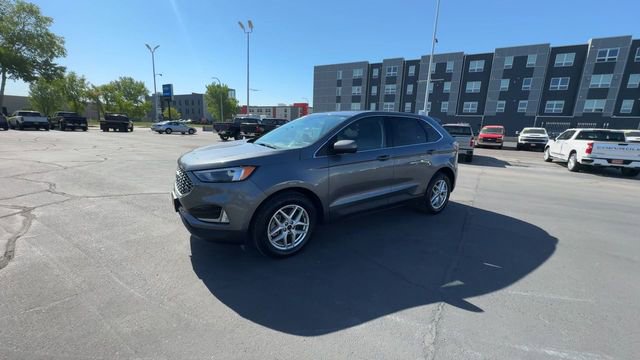 Used 2023 Ford Edge SEL w/ Convenience Package AWD/4WD image 4