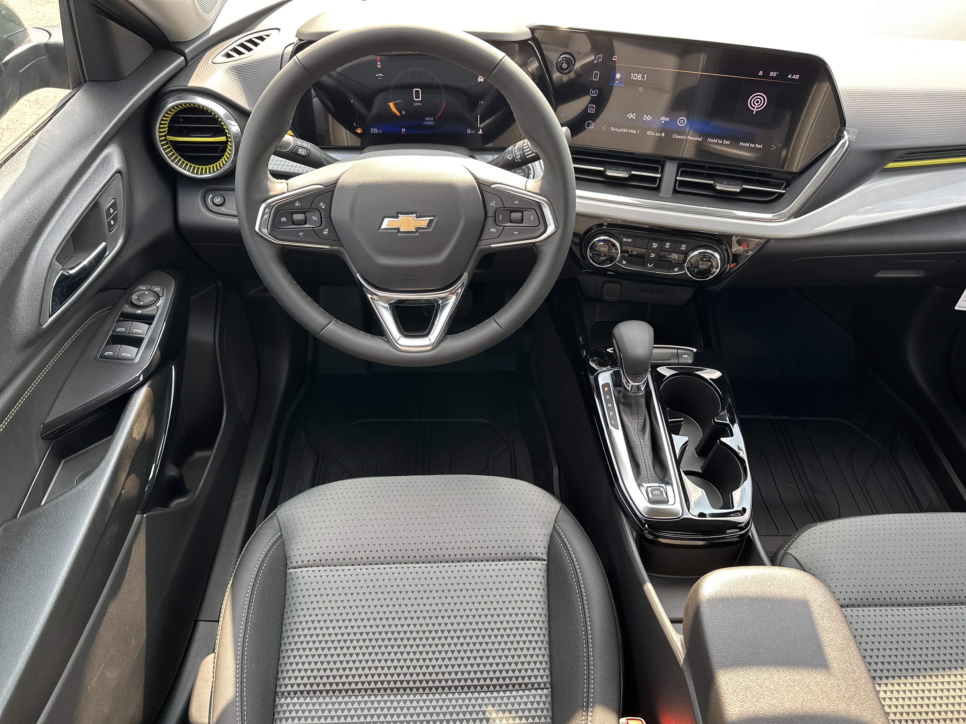 New 2026 Chevrolet Trax LT w/ Driver Confidence Package FWD image 24