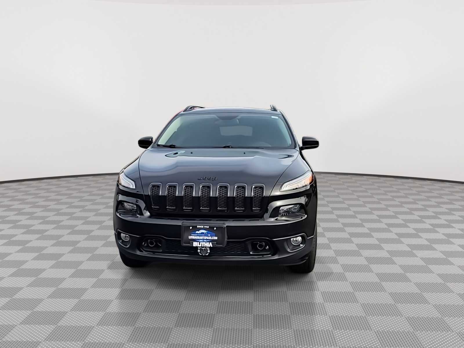Used 2016 Jeep Cherokee Latitude image 3