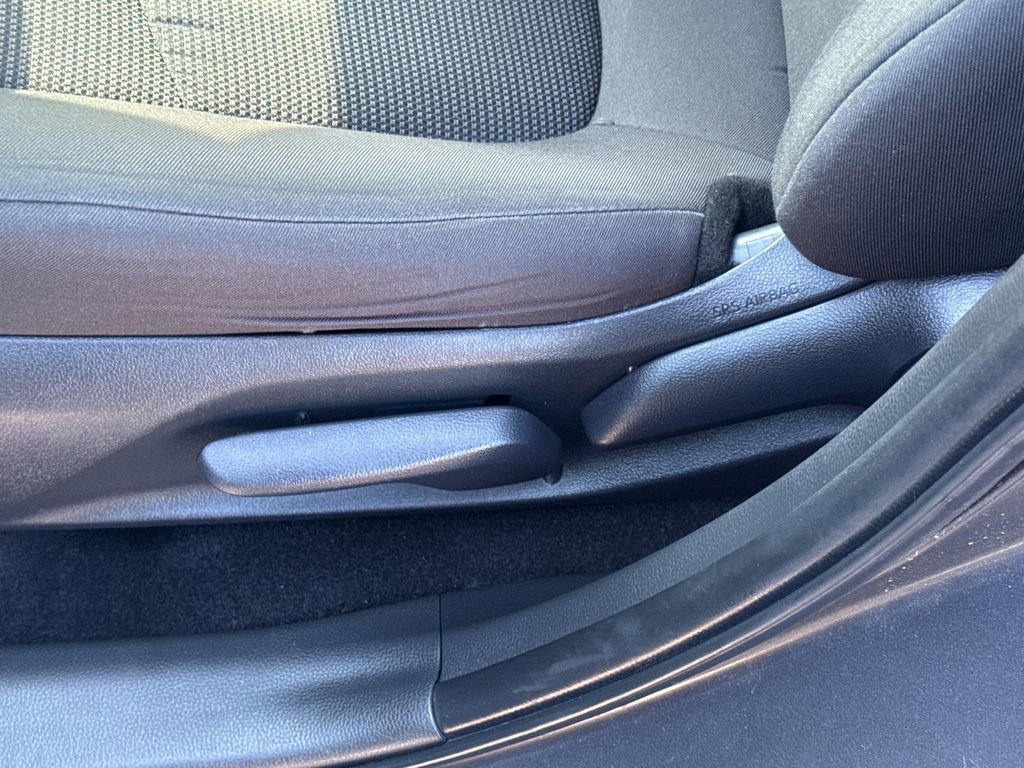 Used 2025 Toyota RAV4 LE AWD/4WD image 48