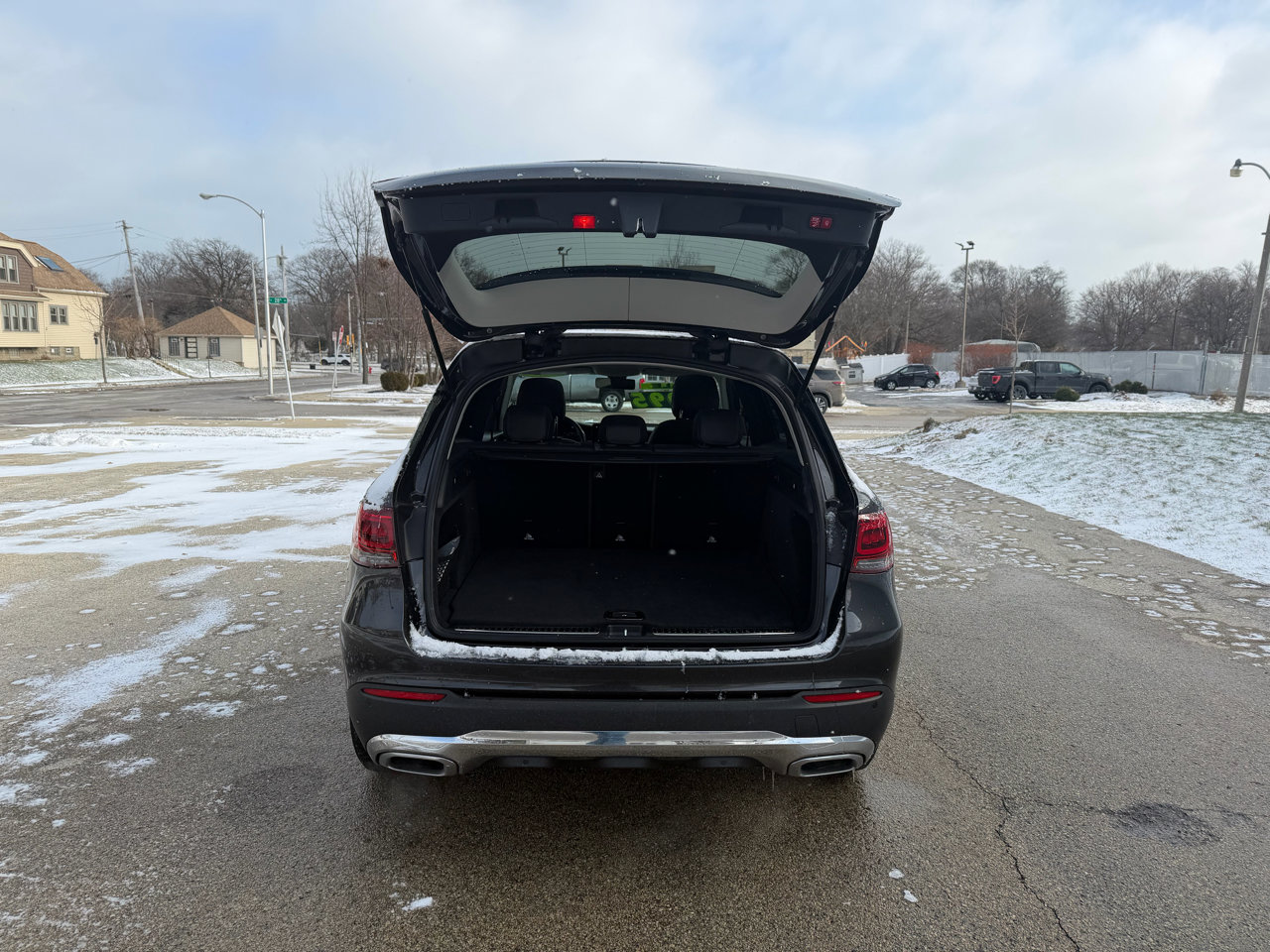 Used 2021 Mercedes-Benz GLC 300 4MATIC image 8