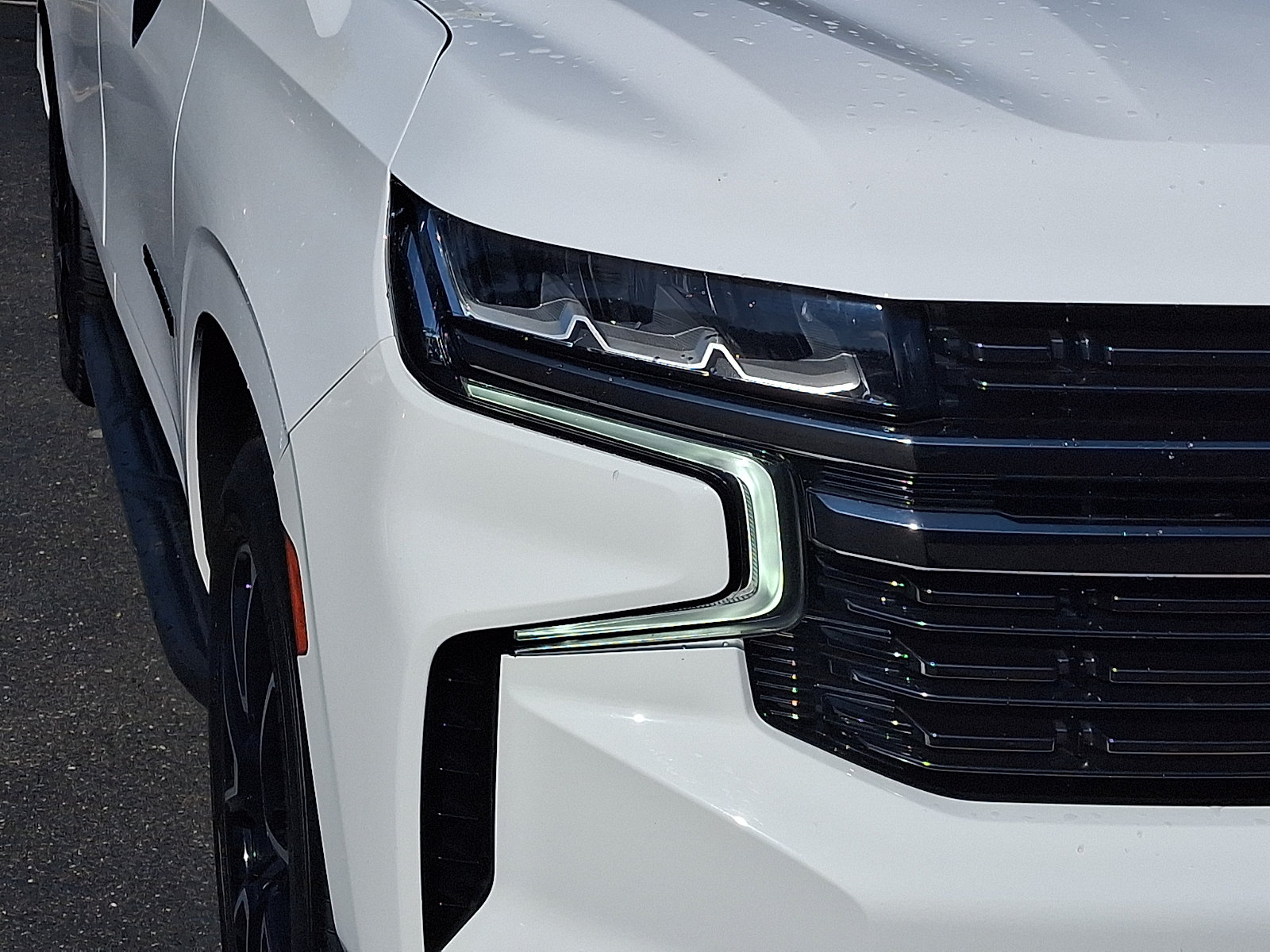 Used 2021 Chevrolet Suburban RST w/ Luxury Package AWD/4WD image 9