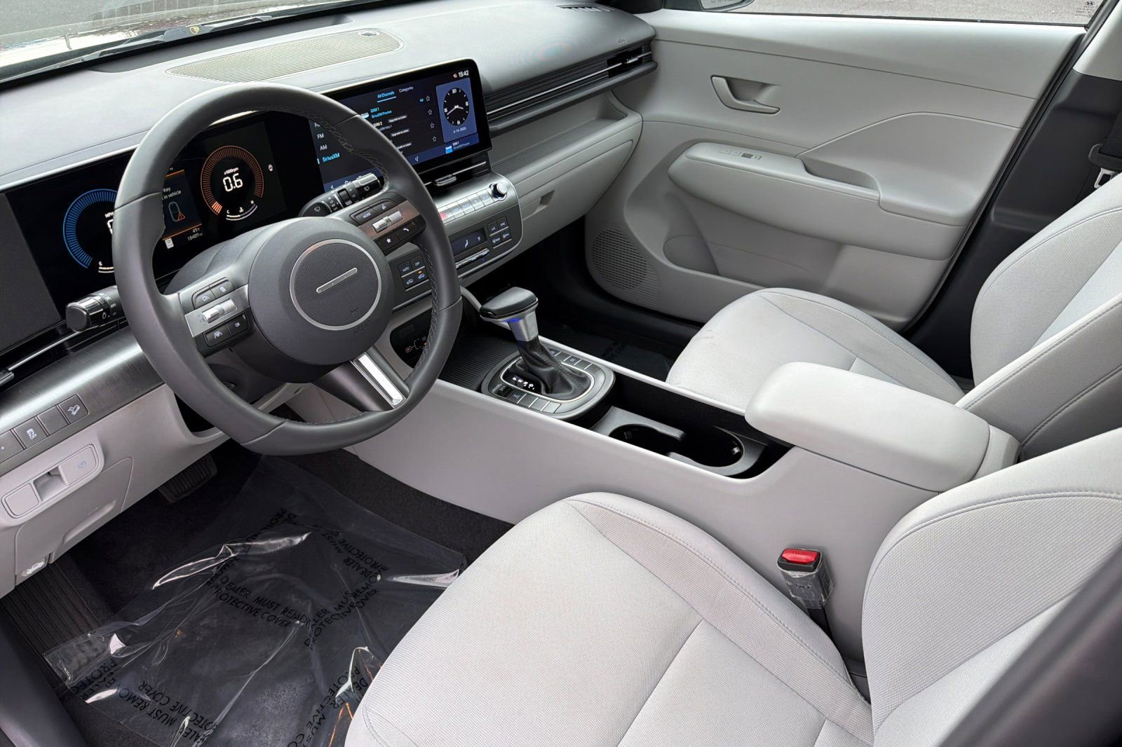 Used 2025 Hyundai Kona SEL AWD/4WD image 10