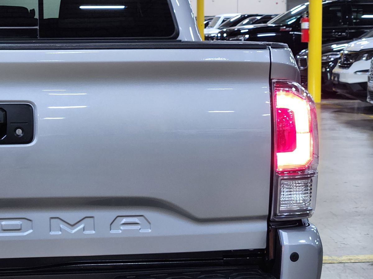 Used 2020 Toyota Tacoma TRD Sport w/ Technology Package RWD image 22