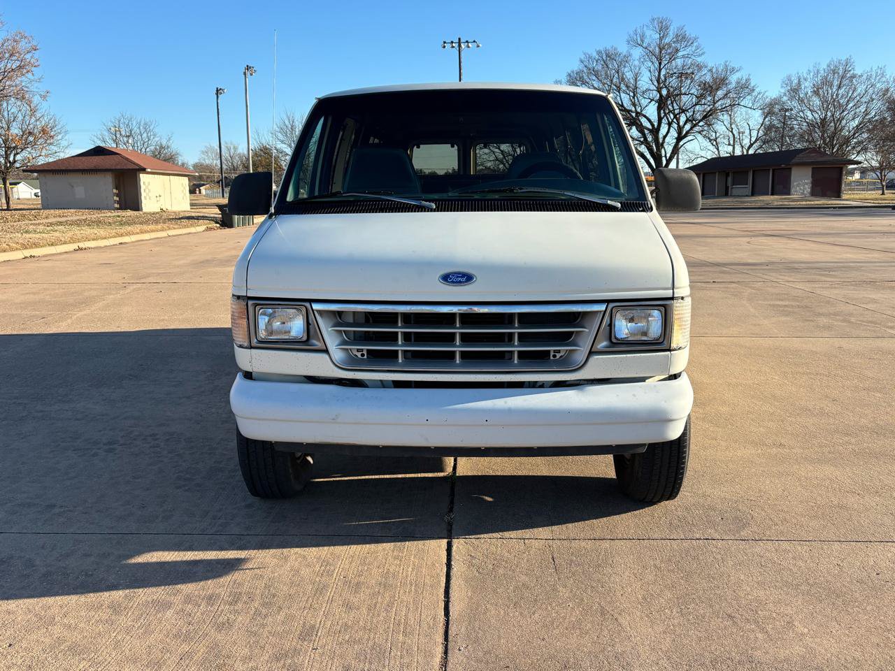 Used 1993 Ford E-350 and Econoline 350 XLT RWD image 5