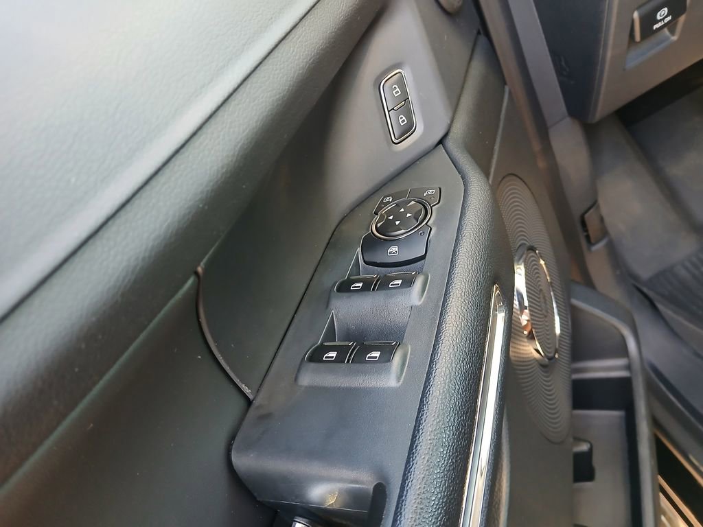 Used 2024 Ford Expedition XLT image 11