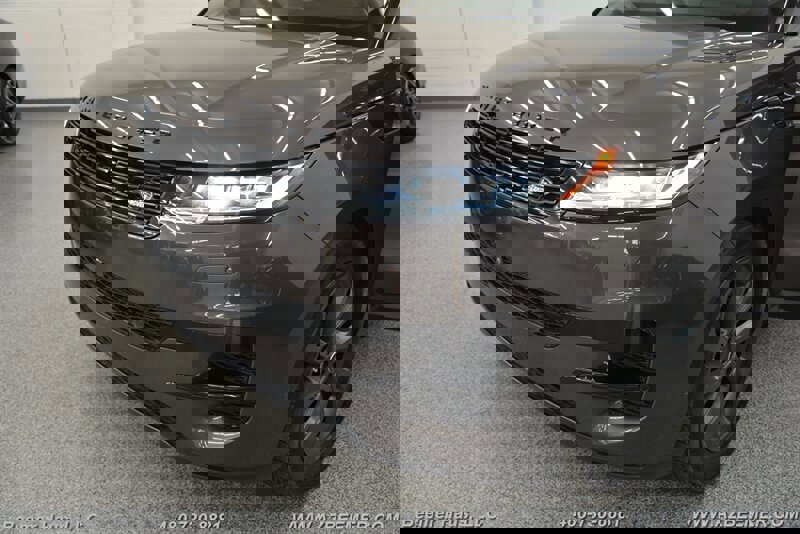 Used 2024 Land Rover Range Rover Sport SE image 48